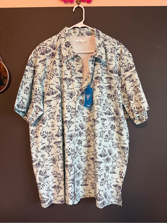 Columbia Sportswear Company Other - Columbia PFG Regular Fit Casual Button Down Shirt. NWT